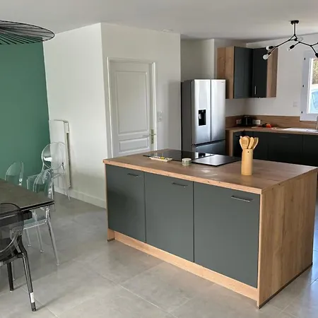 Holiday home Renovated 2-min Walk To The Le Bois-Plage-en-Re