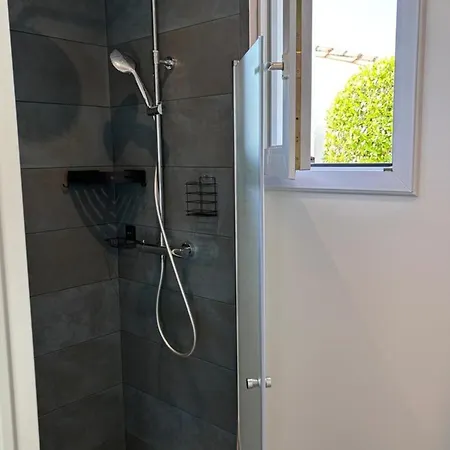 Renovated 2-min Walk To The