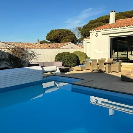 Holiday home Renovated 2-min Walk To The *